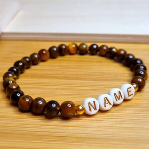 Pulsera de nombre pulsera de cuentas personalizada - ojo de tigre 6 mm - pulsera de amigo - pulsera de fuerza curativa - cuentas de letras iniciales - regalo