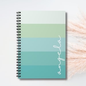 Cuaderno espiral de rayas personalizado: diario personalizado para mujeres