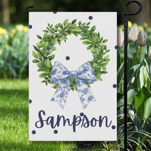 Personlig Chinoiserie-trädgårdsflagga: Blå & vit sommardekoration för verandan