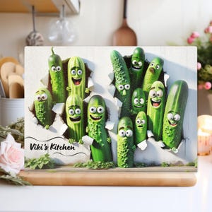 Personalised Funny Pickle Glass Chopping Board, Pickle Kitchen Decor, Gift for Pickle Lovers, Unique Home gift, Cooking Gift, Cutting border