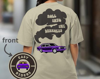 Retro grafisch oversized T-shirt: comfortkleuren auto-ontwerp