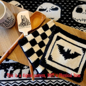 Checkered Batty Potholder Crochet Pattern, pot holder, hot pad