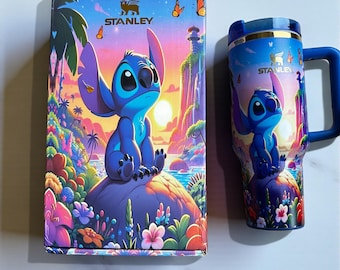 Vaso personalizado Stitch - Vaso Flowstate H2.0 de 1,2 litros (40 oz) con grabado láser personalizado en azul, ideal para Navidad. Regalo perfecto para ella.