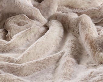 Beige Alaska Fox Faux Fur Fabric - Luxury Soft Pile (Fat Quarter)