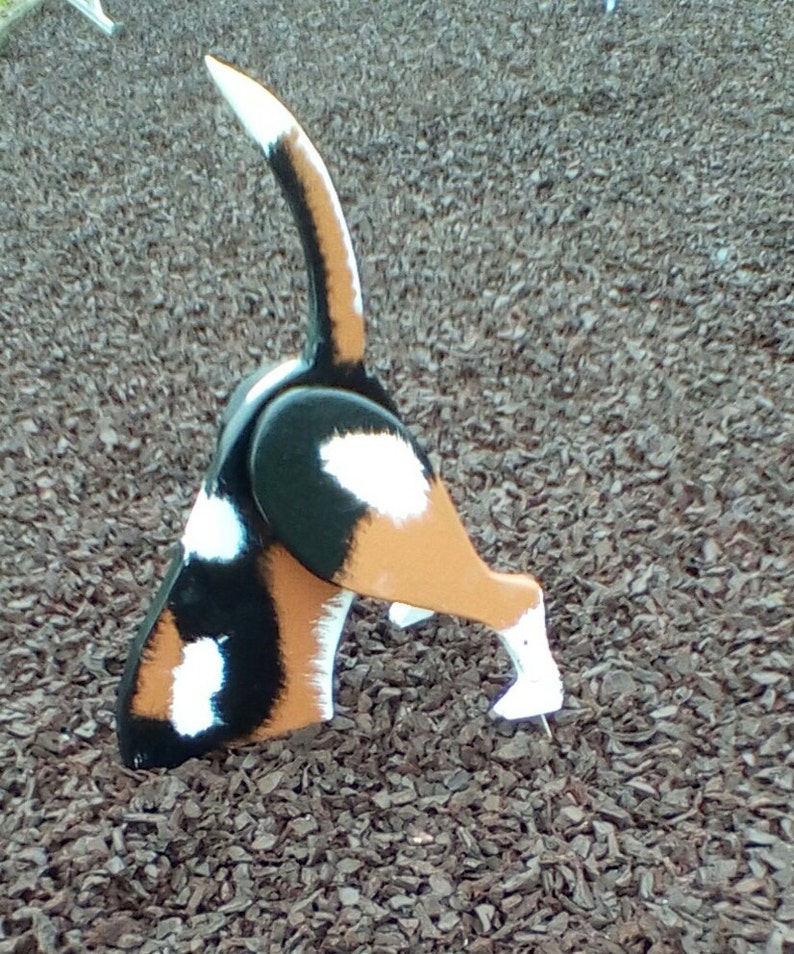 Beagle Dog Digging Lawn Ornament Garden Display Etsy