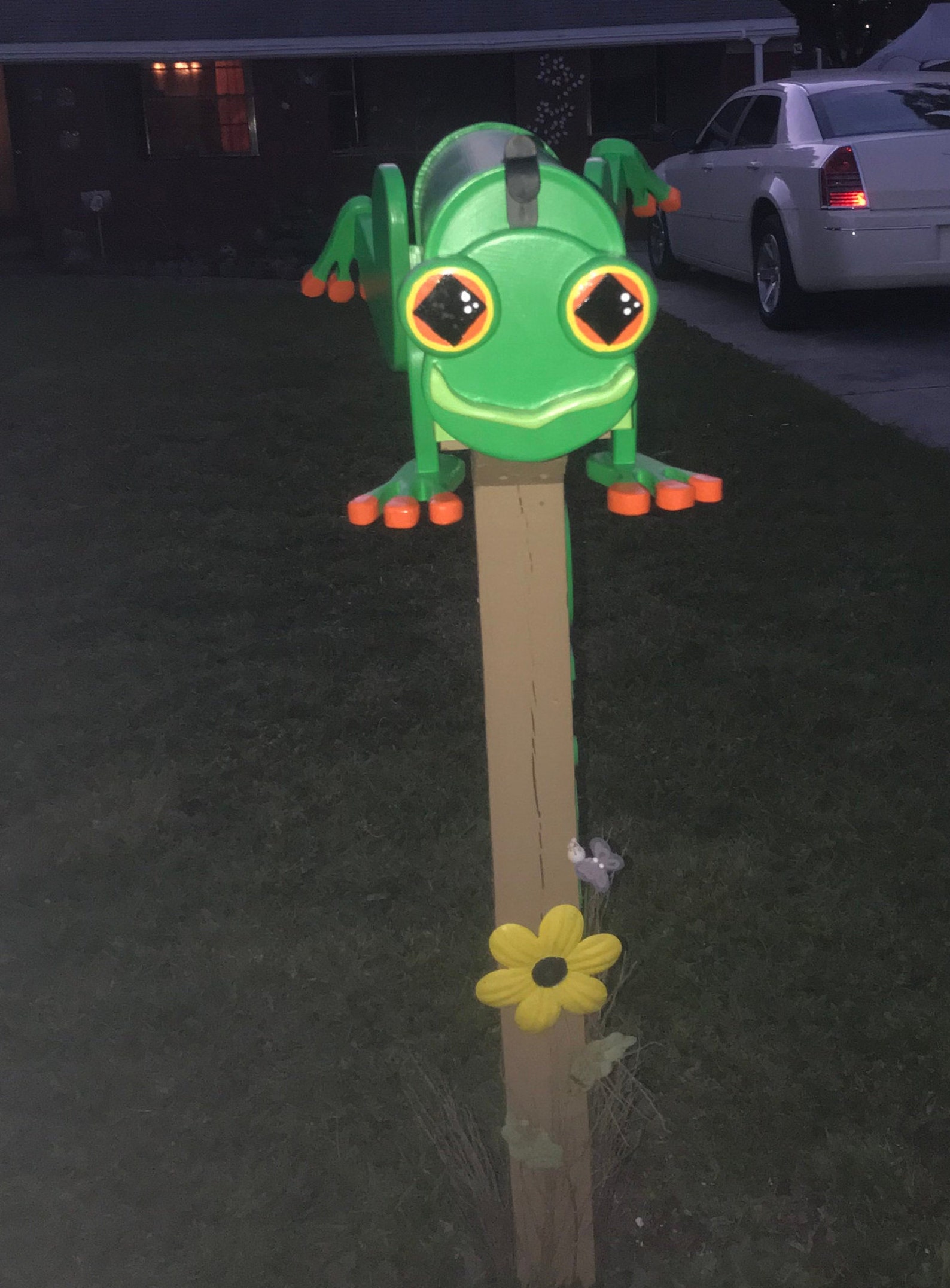 Tree Frog Custom Mailbox animal giftcrossknots woodworking Etsy