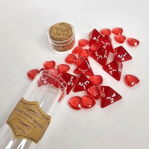 DnD Healing Potion Dice Set – RPG gift d4 + Heart Counters  - Dungeons and Dragons Prop