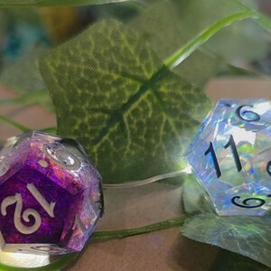 Juego de dados de resina Hope & Fear D12 inspirados en Daggerheart, hecho a mano imagen 8