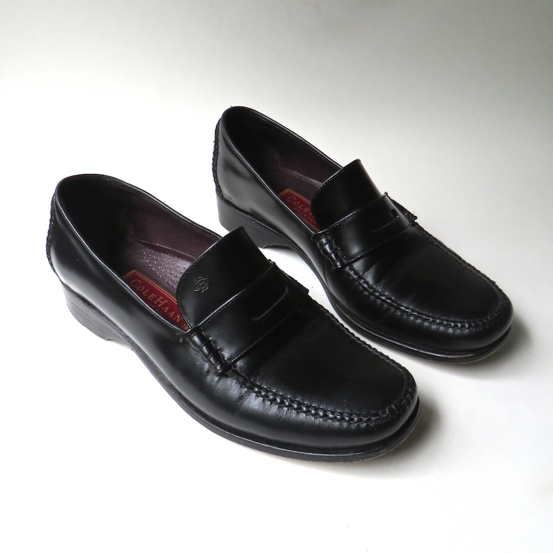 Cole Haan vintage Black Leather Penny Loafers Cole Haan Country Penny Loafers Professional Work Attire Preppy Hipster Casual Collegiate