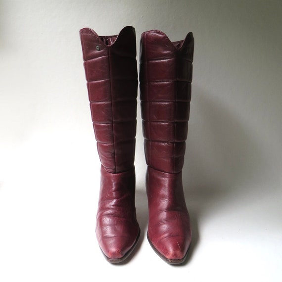 70s/80s vintage Etienne Aigner Quilted Burgundy L… - image 2