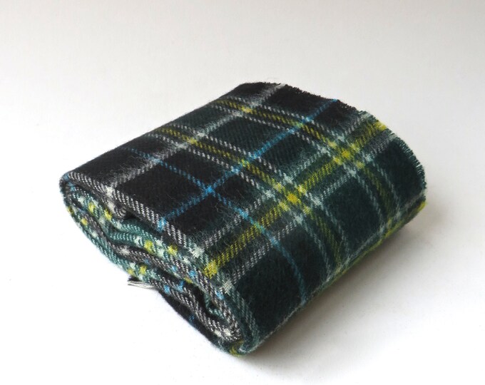 Lochcarron Scarf - Prince Edward Island Tartan