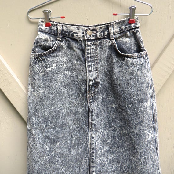 80s vintage High Waist Acid Wash Black Denim Jean… - image 3