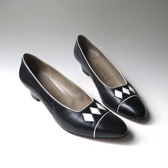 vintage Salvatore Ferragamo Black and White Leath… - image 3