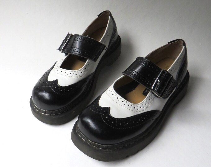 Y2K Vintage T.U.K Anarchic Black and White Leather Spectator Brogue Mary Janes / 2002 TUK