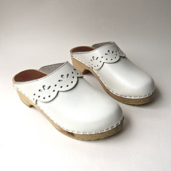 hanna andersson clog boots