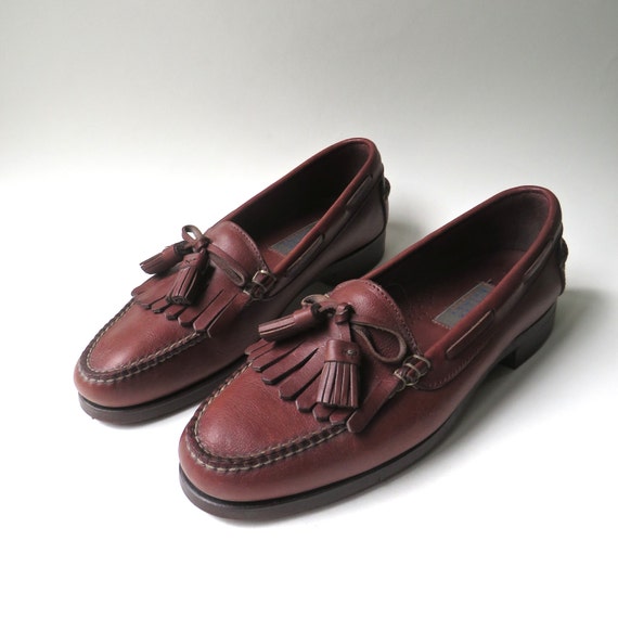90s Vintage Fringed Russet Brown Leather Loafers With Tassels