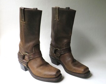frye women's mid calf boots