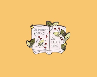 Broszka emaliowana „So Many Books” – broszka na klapę dla miłośnika książek