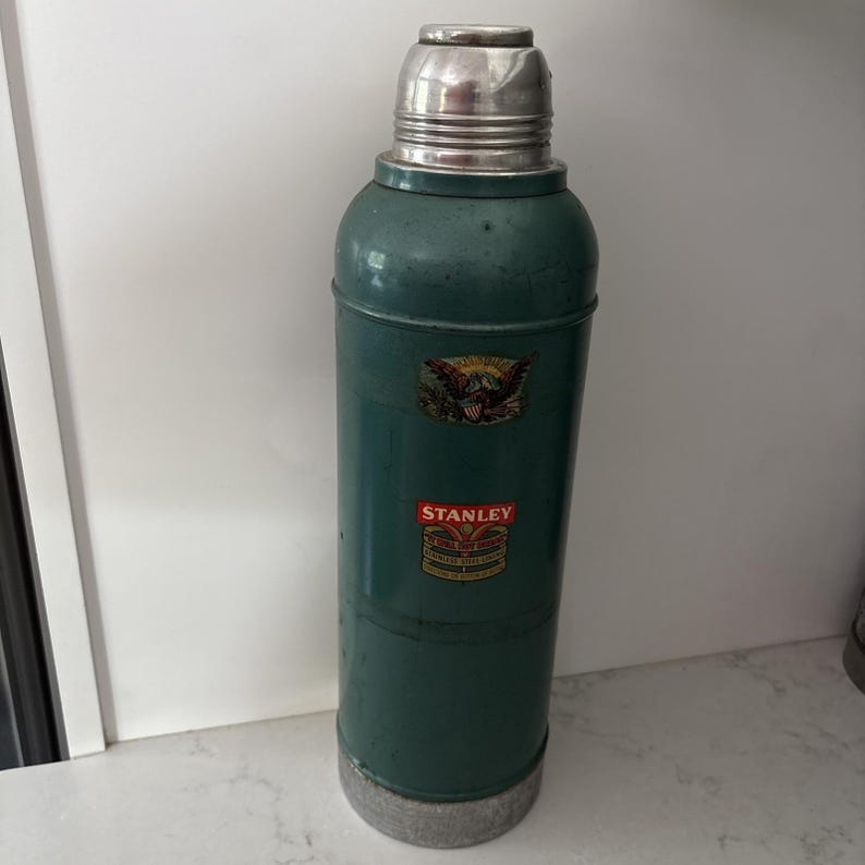 Vintage Stanley Super Vac Edelstahl gefüttert Thermoskanne USA N945 rotes Etikett Bild 1