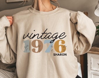 Camiseta personalizada com nome vintage de 1976 para aniversário de 50 anos, presente personalizado para ela, moletom com capuz e blusa de moletom, presente exclusivo com nome personalizado.