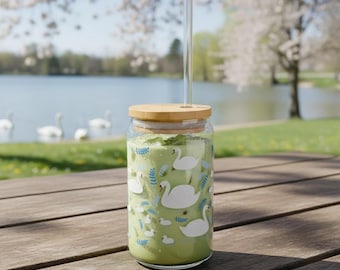 Beautiful Swan Charming Sipper Glass | Cute Swan Drinkware | Lovely Swan Home Decor | Classic Style Glass Sipper