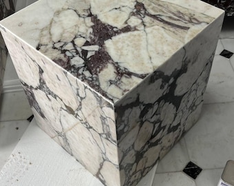 Mesa auxiliar cúbica de mármol violeta – Mesa con pedestal de mármol escultural, mesa auxiliar de piedra moderna para la decoración de la sala de estar.