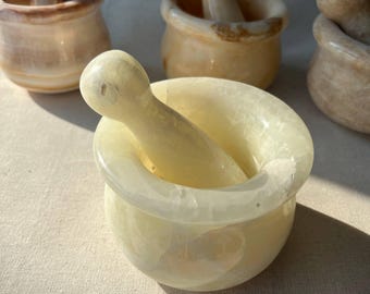 Green Onyx Mortar and Pestle Set: Handcrafted Stone Spice Grinder