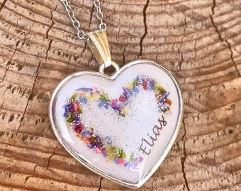Upgrade: Incorporation of name/initials or flowers or personal details