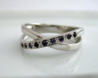 Amethyst Silver Ring - Purple Amethyst Sterling Silver Band - 925 Sterling Silver - Hug Ring