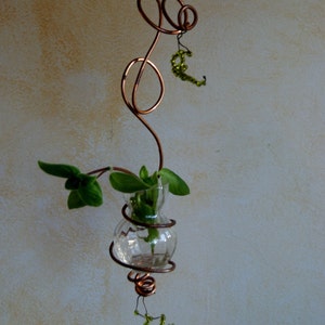 Handmade Hanging Vase Plant Propigator/ Rooter Recycled Copper Wire