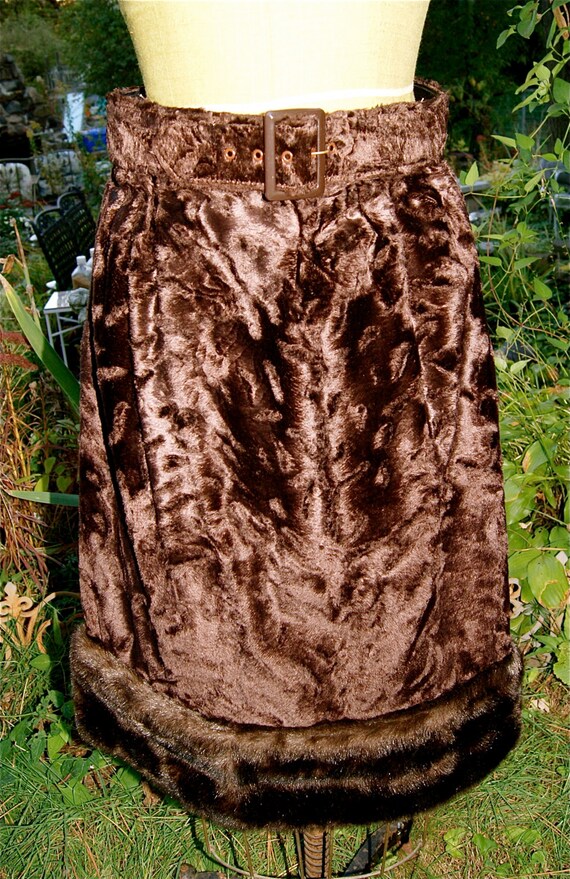 Mid Century Faux Mink Fur Skirt - image 4