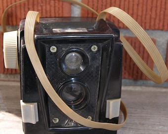 Vintage  Sears Tower NO. 1 Box Camera USA with Flash Attachment