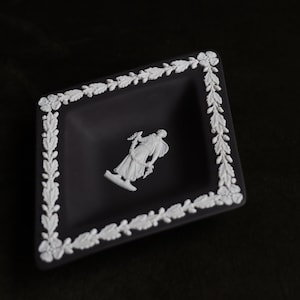 Black With White Detail Wedgwood Jasperware Featuring Posed Woman Miniature Diamond Trinket Plate