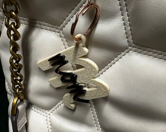 M for Mom Keychain — 3D Printed Minimalist Charm, Sentimental Gift for Mother, PLA Letter Keyring