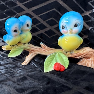 Vintage Norcrest Bird Figurines - Etsy