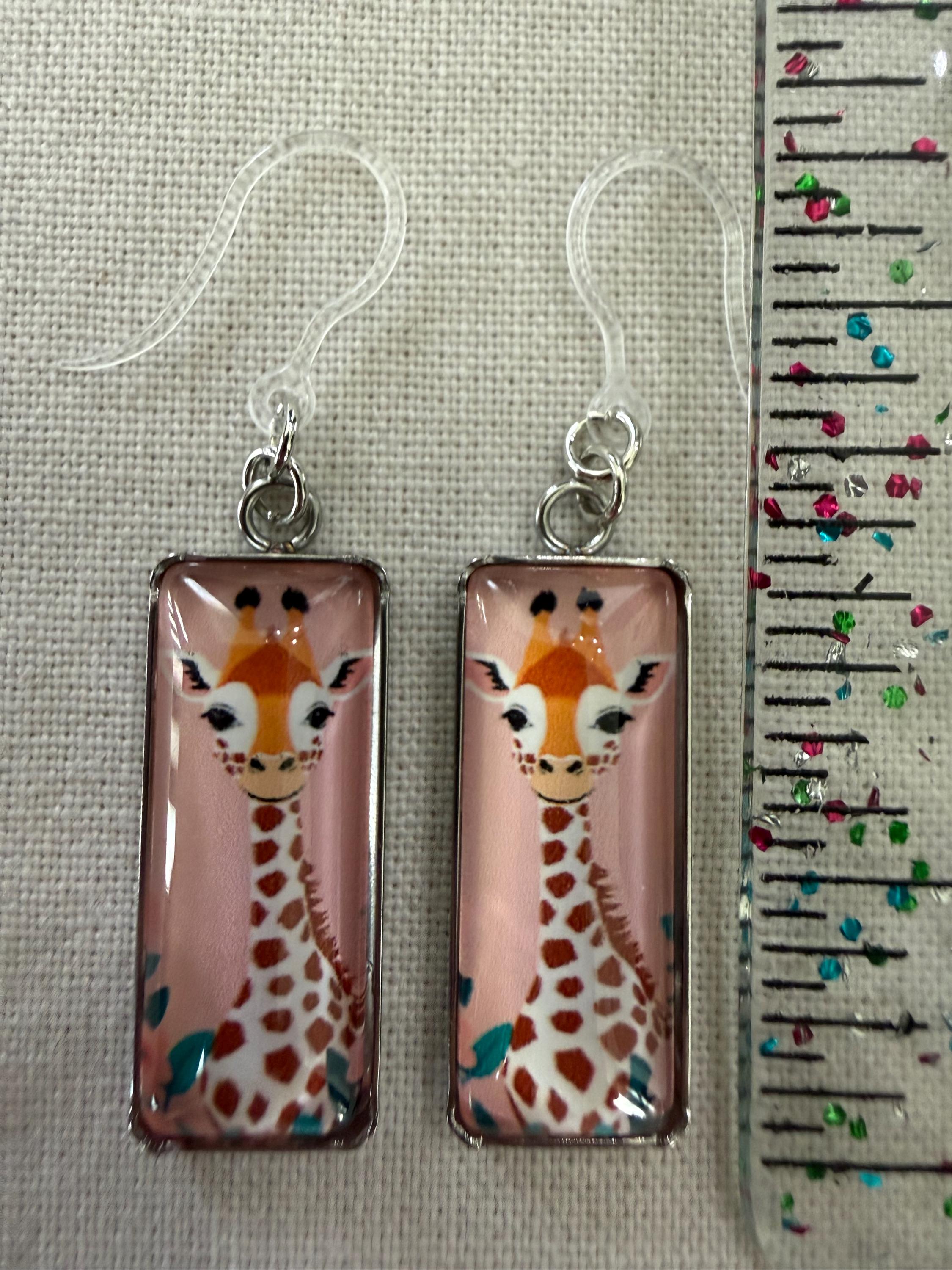 Rectangle Giraffe Oblong Rectangle Giraffe Pink Background Hypoallergenic Plastic ...