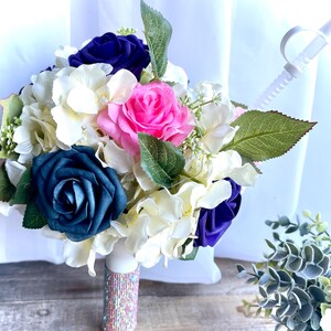 Light-Up Flower Flask Bouquet: New Years Eve Party Drink Holder