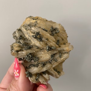Barite with pyrite / pyrite on barite