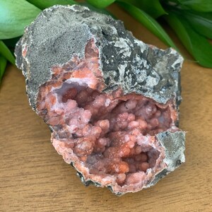 Details about   Sparkly Chalcedony Druzy Self Standing Slab Lavender Pink Chalcedony Mineral 