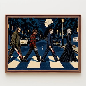 Könnte beinhalten: Ein gerahmter Kunstdruck, der vier Horrorfilmfiguren zeigt, die nachts bei Vollmond über einen Zebrastreifen auf der Abbey Road gehen. Die Szene enthält ein Straßenschild mit der Aufschrift Abbey Road NW und zwei geparkte Autos.