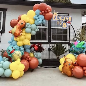 Ghirlanda di palloncini per compleanno a tema Pokémon Pikachu / 152 pezzi di decorazioni per feste fai da te gialle, arancioni e blu, per bambini.
