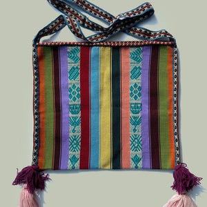 Peruvian Q&#39;ero Chuspa Bag Handmade Woven Textiles Made in Peru Ethically Sourced Alpaca Wool Weaving Peruvian Handbag Shaman Crossbody Bag