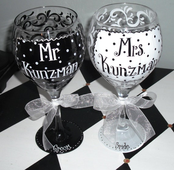Items similar to Newlyweds Wine Glasses Set/2 on Etsy