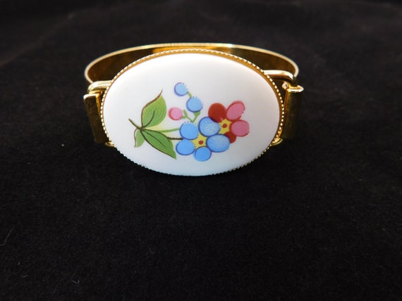 Vintage Gold tone with Oval  Floral Porcelain  Hi… - image 2