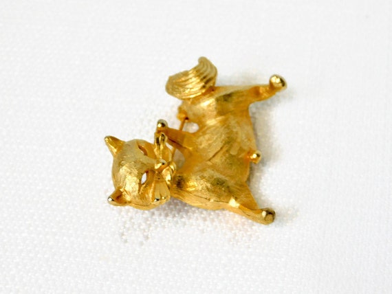 Vintage Textured Gold Plating CAT Brooch/Pin - image 2