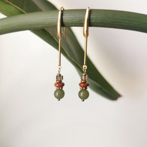 Gold-plated stainless steel dangle earrings – Natural stone – Elegant and boho jewelry