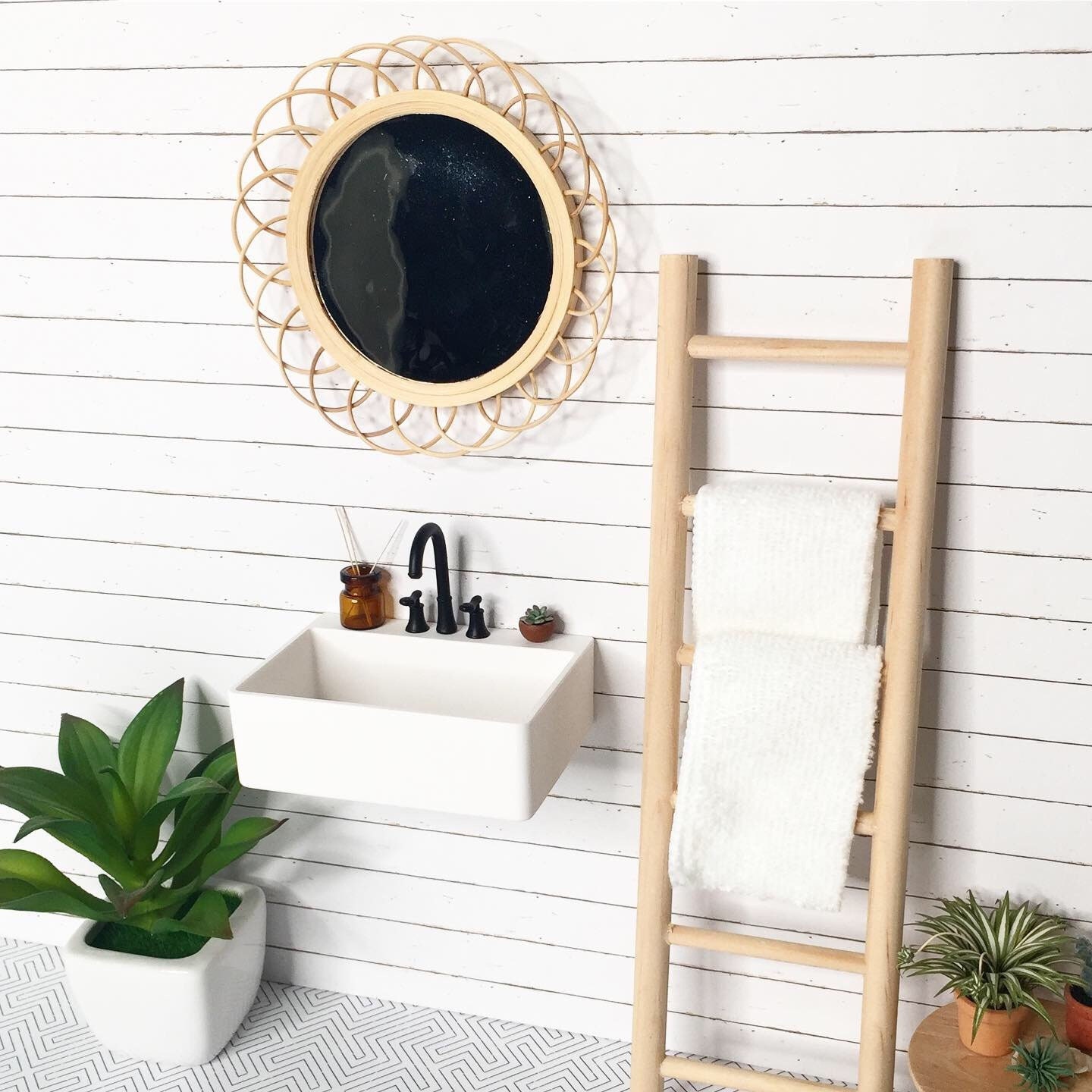 16 Scale Dollhouse Miniatures Online Store — Small Scale Interiors