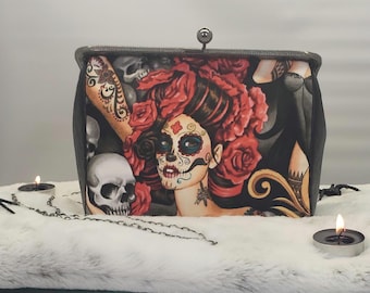 clasp handbag
