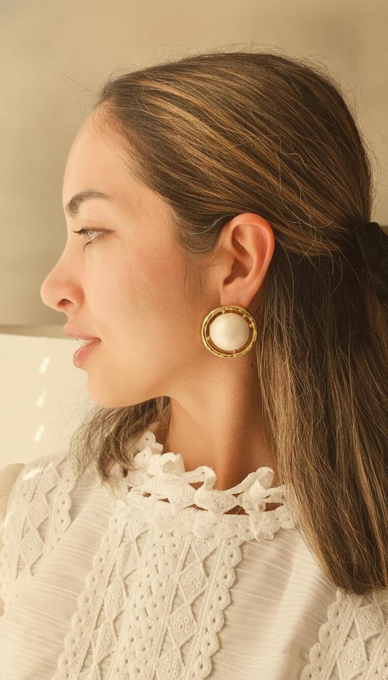 Vintage Les Bernard Signed Faux Pearl Gold-Tone Open Circle Halo Stud Earrings — 1970s–1980s Designer Costume Jewelry image 2