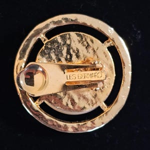 Vintage Les Bernard Signed Faux Pearl Gold-Tone Open Circle Halo Stud Earrings — 1970s–1980s Designer Costume Jewelry image 5